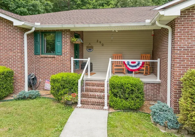 Photo 3 of Single family home for sale at 290 Goodstock Rd, Crossville, TN 38555 | MLS# 3261904 | Listing updated on 2026-09-11