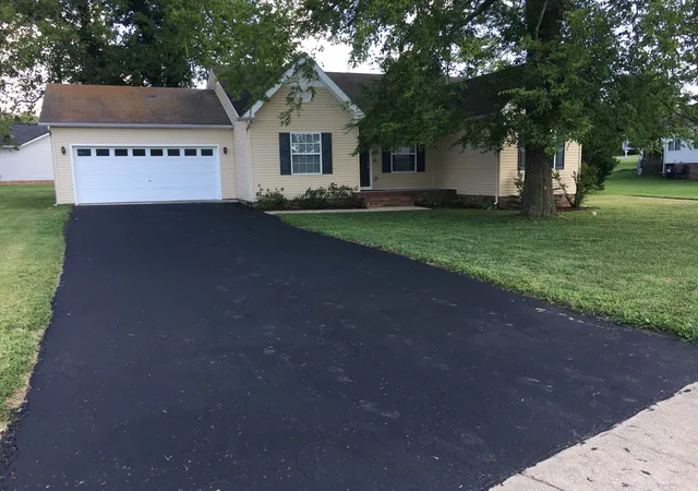 Photo 1 of Single family home for sale at 2012 Stafford Dr, Columbia, TN 38401 | MLS# 3259942 | Listing updated on 2026-09-11