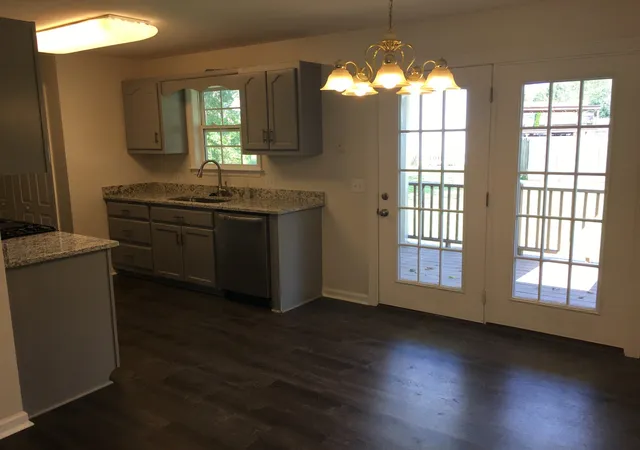 Photo 3 of Single family home for sale at 2012 Stafford Dr, Columbia, TN 38401 | MLS# 3259942 | Listing updated on 2026-09-11