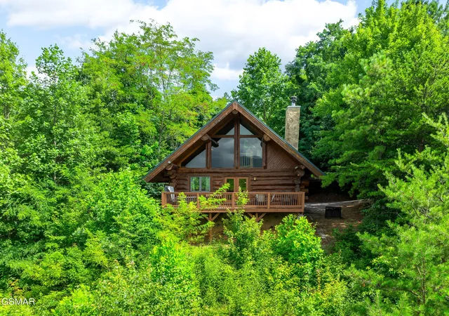 Photo 4 of Single family home for sale at 617 Almost Heaven Way, Gatlinburg, TN 37738 | MLS# 3591676 | Listing updated on 2026-09-14