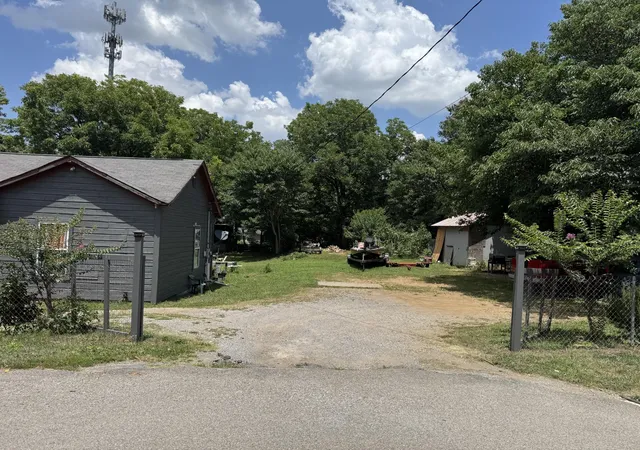 Photo 2 of Single family home for sale at 665 6th Street Ne, Cleveland, TN 37311 | MLS# 3260148 | Listing updated on 2026-09-11