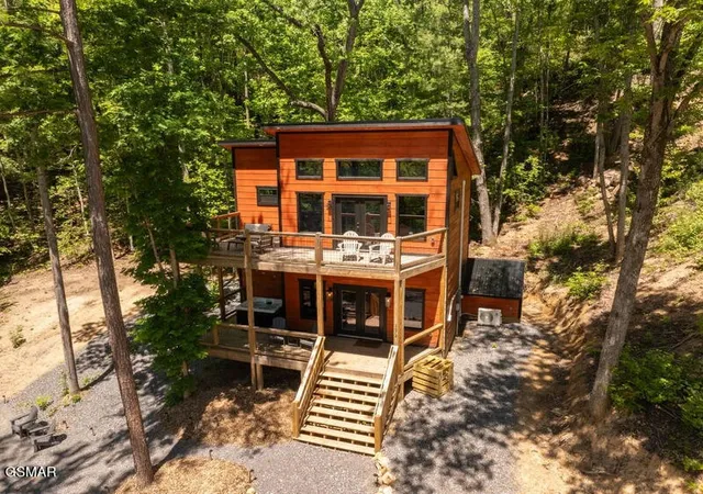 Photo 1 of Single family home for sale at 2672 Sulpher Springs Rd, Sevierville, TN 37862 | MLS# 3288492 | Listing updated on 2026-09-11