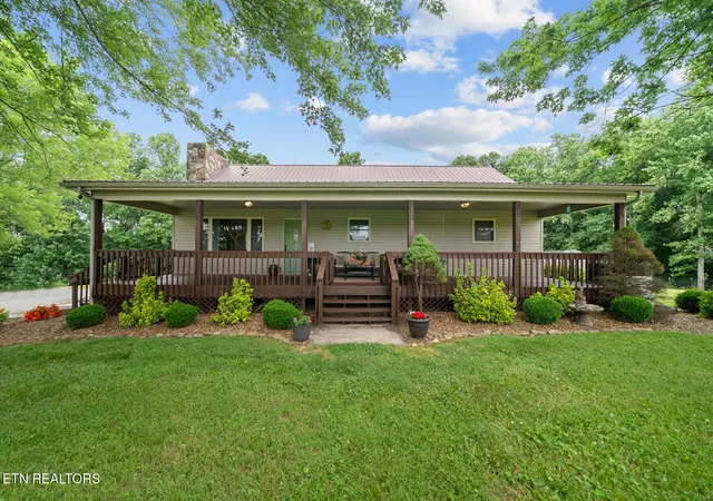 Photo 1 of Single family home for sale at 600 Dave Garrett Rd, Crossville, TN 38571 | MLS# 3260269 | Listing updated on 2026-09-09