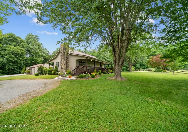 Photo 3 of Single family home for sale at 600 Dave Garrett Rd, Crossville, TN 38571 | MLS# 3260269 | Listing updated on 2026-09-09