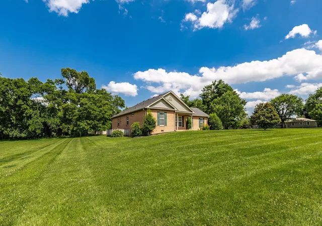 Photo 3 of Single family home for sale at 1006 Lewis Jones Blvd, Gallatin, TN 37066 | MLS# 3545524 | Listing updated on 2026-09-10