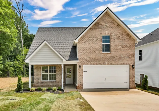 Photo 1 of Single family home for sale at 1037 Vendue Ave, Clarksville, TN 37042 | MLS# 3260319 | Listing updated on 2026-09-15
