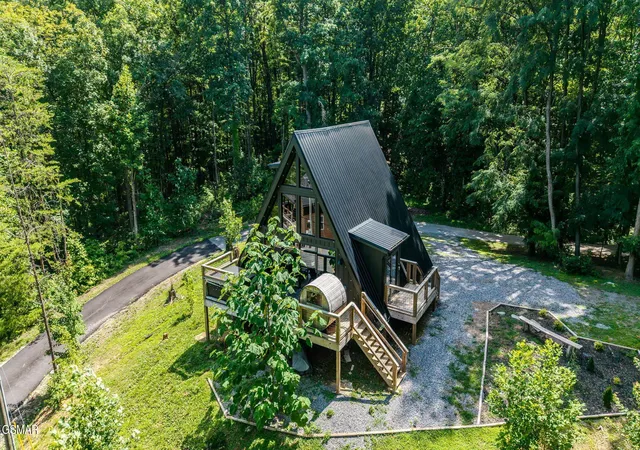 Photo 3 of Single family home for sale at 2008 Mindy Jo Way, Sevierville, TN 37862 | MLS# 3304512 | Listing updated on 2026-09-15