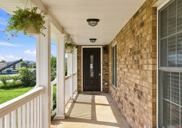 Photo 4 of Single family home for sale at 320 Chaney Rd, Smyrna, TN 37167 | MLS# 3260699 | Listing updated on 2026-10-11