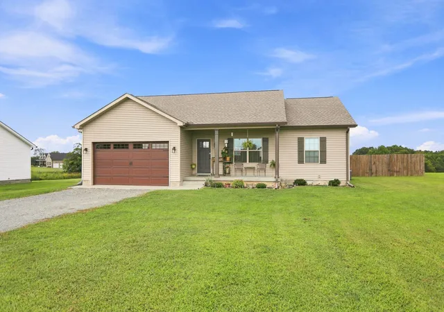 Photo 2 of Single family home for sale at 872 Union Chapel Rd, Scottsville, KY 42164 | MLS# 3264283 | Listing updated on 2026-09-23