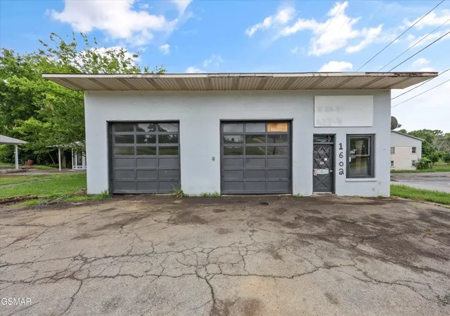Photo 1 of Sale Pending at 1602 Main St, White Pine, TN 37890 | MLS# 3264196 | Listing updated on 2026-09-14