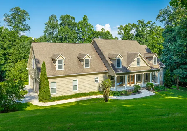 Photo 3 of Single family home for sale at 98 Etowah Ridge, Ringgold, GA 30736 | MLS# 3260997 | Listing updated on 2026-09-28