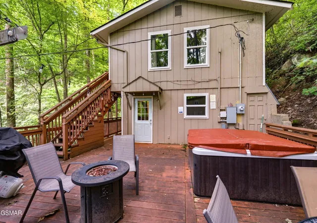 Photo 2 of Single family home for sale at 903 Heiden Ct, Gatlinburg, TN 37738 | MLS# 3510503 | Listing updated on 2026-09-28