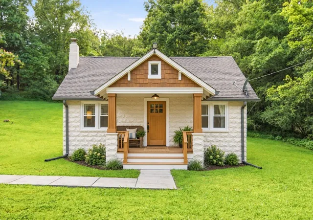Photo 3 of Single family home for sale at 1199 Hillcrest Rd, Dickson, TN 37055 | MLS# 3270717 | Listing updated on 2026-10-07