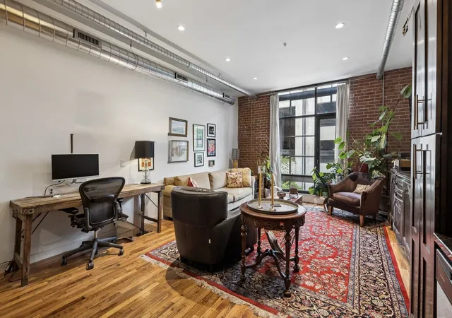 Listing Photo 5 - Condo for sale in building located at 704 Taylor St, Nashville, TN 37208 - Unit #202