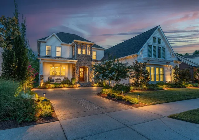 Photo 2 of Sale Pending at 701 Springlake Dr, Franklin, TN 37064 | MLS# 3263130 | Listing updated on 2026-09-25
