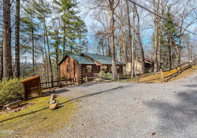 Photo 1 of Single family home for sale at 3226 Priscilla Hts Ln, Sevierville, TN 37862 | MLS# 3591690 | Listing updated on 2026-09-14