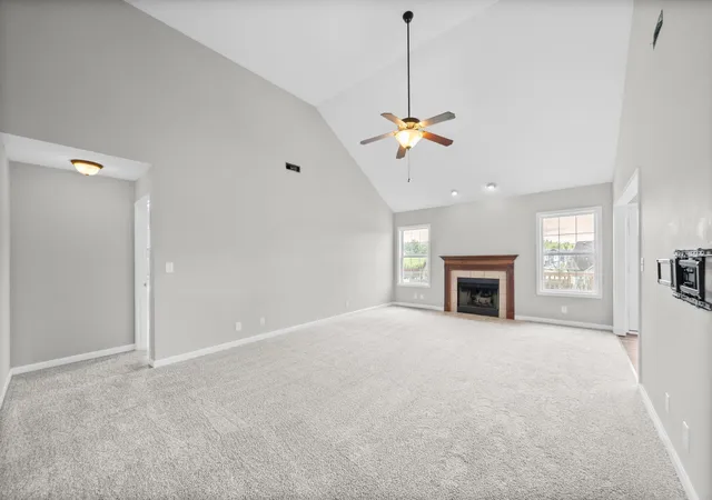 Photo 4 of Single family home for sale at 2774 Cascade Dr, Clarksville, TN 37042 | MLS# 3278174 | Listing updated on 2026-09-14