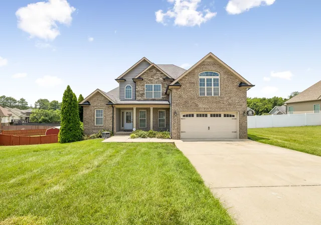 Photo 3 of Single family home for sale at 2212 Ellington Gait Dr, Clarksville, TN 37043 | MLS# 3263472 | Listing updated on 2026-09-11