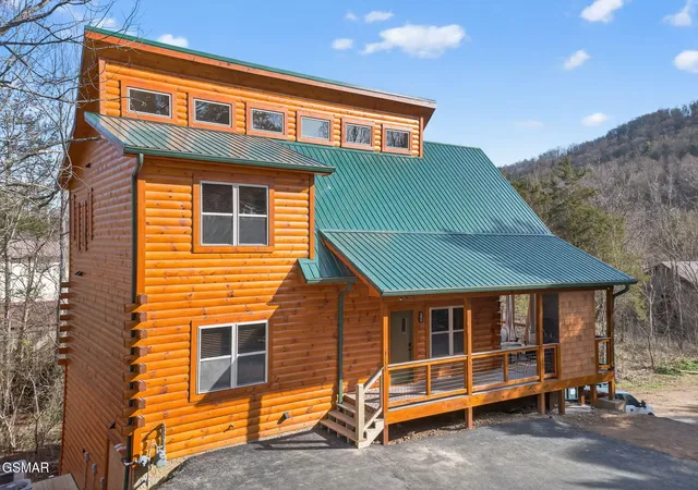 Photo 1 of Sale Pending at 3138 White Falcon Way, Pigeon Forge, TN 37863 | MLS# 3591691 | Listing updated on 2026-09-14