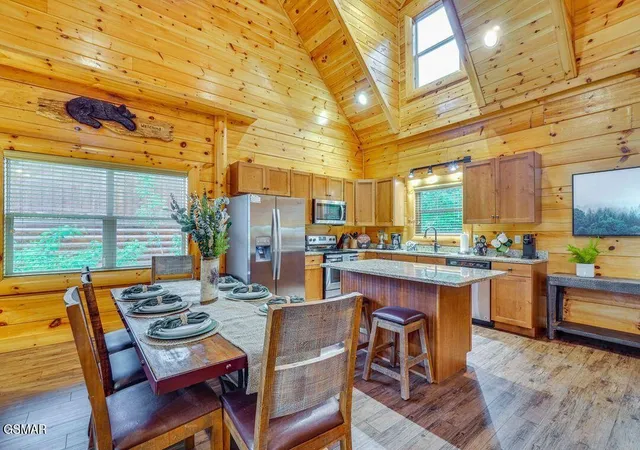 Photo 4 of Single family home for sale at 2178 Bear Hvn Way, Sevierville, TN 37876 | MLS# 3298246 | Listing updated on 2026-10-10