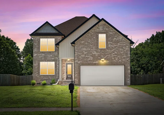 Photo 1 of Single family home for sale at 789 Banister Dr, Clarksville, TN 37042 | MLS# 3270126 | Listing updated on 2026-10-28