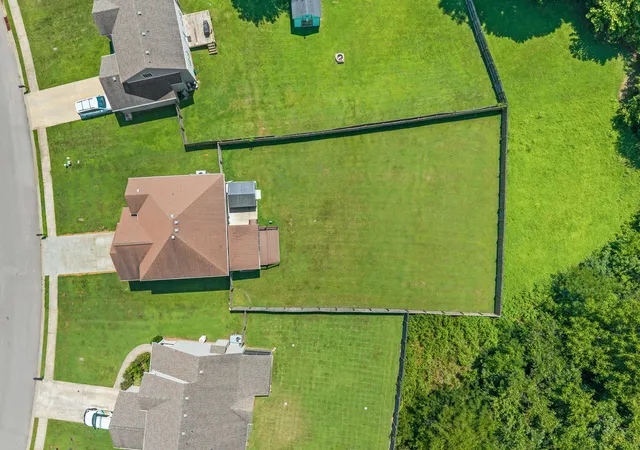 Photo 2 of Single family home for sale at 789 Banister Dr, Clarksville, TN 37042 | MLS# 3270126 | Listing updated on 2026-10-28