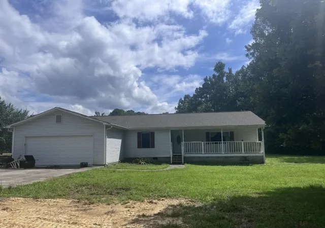 Photo 1 of Single family home for sale at 245 N Airport Cir Nw, Resaca, GA 30735 | MLS# 3264082 | Listing updated on 2026-09-11