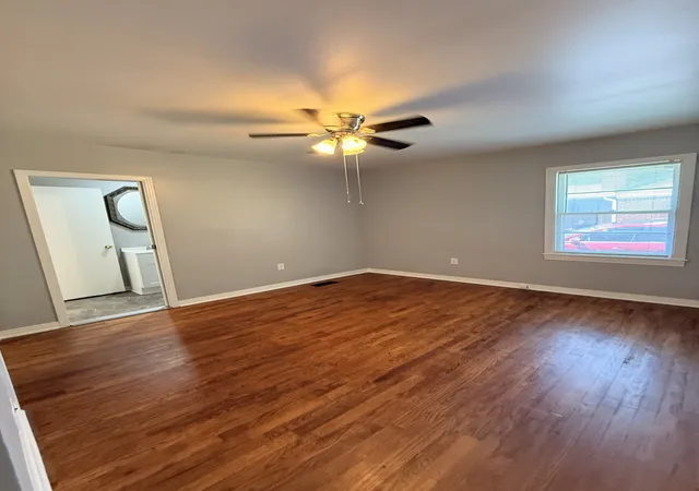 Photo 3 of Single family home for sale at 105 Lynn Dr, Columbia, TN 38401 | MLS# 3264262 | Listing updated on 2026-09-30