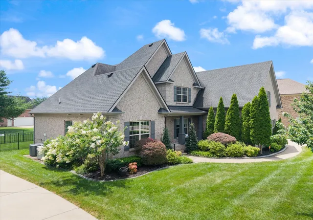 Photo 2 of Single family home for sale at 730 Dallas Ct, Murfreesboro, TN 37130 | MLS# 3264270 | Listing updated on 2026-09-13