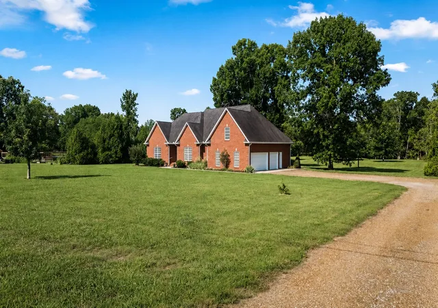 Photo 3 of Single family home for sale at 1725 N Lovvorn Rd, Christiana, TN 37037 | MLS# 3269669 | Listing updated on 2026-09-15