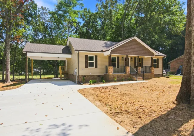 Photo 3 of Single family home for sale at 614 Wanda Ln, Tullahoma, TN 37388 | MLS# 3269433 | Listing updated on 2026-09-15