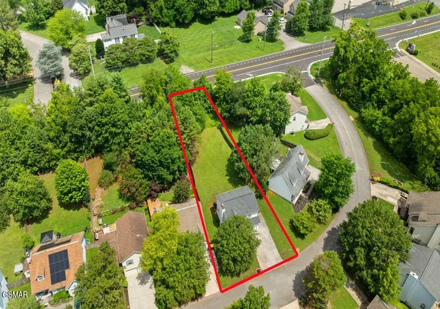 Photo 2 of Single family home for sale at 3709 Holgate Ln, Powell, TN 37849 | MLS# 3288524 | Listing updated on 2026-09-24