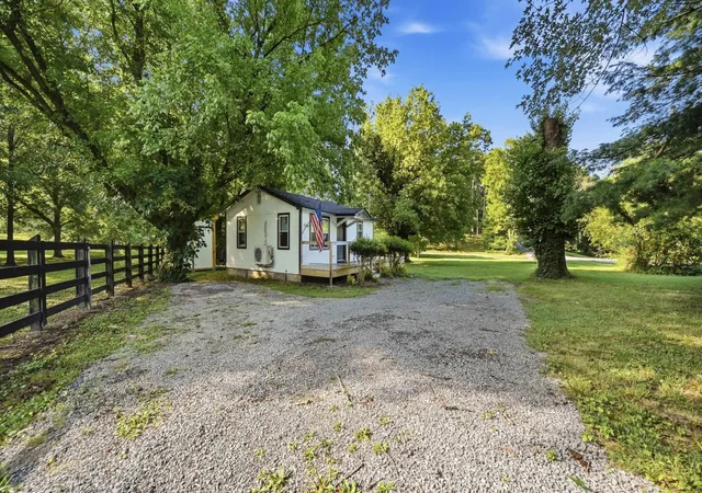 Photo 3 of Single family home for sale at 7744 N Dent Rd, Hixson, TN 37343 | MLS# 3269916 | Listing updated on 2026-09-11