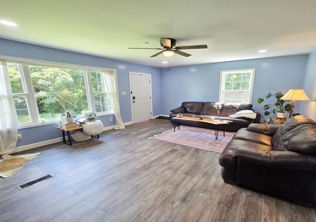 Photo 3 of Single family home for sale at 217 Dower Rd, Chattanooga, TN 37419 | MLS# 3270143 | Listing updated on 2026-09-11