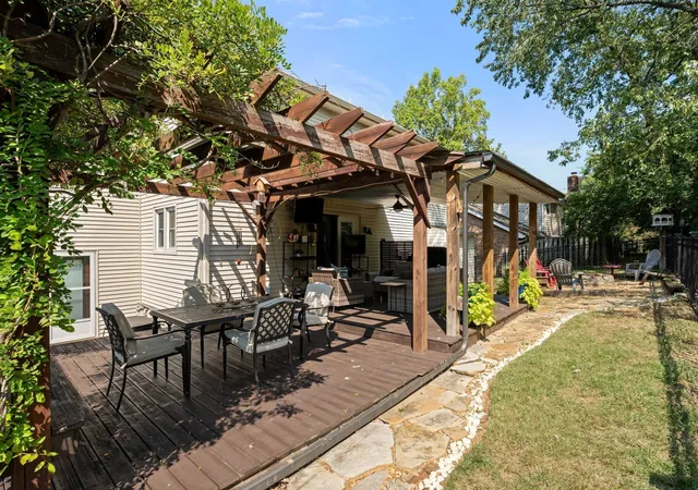 Photo 2 of Single family home for sale at 154b Spring Valley Rd, Nashville, TN 37214 | MLS# 3270541 | Listing updated on 2026-09-14