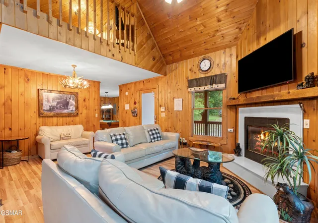 Photo 3 of Single family home for sale at 2050 Abbey Ln Way, Sevierville, TN 37862 | MLS# 3591712 | Listing updated on 2026-09-14