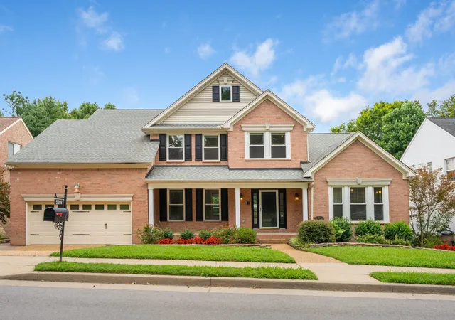 Single family home for sale at 5208 Cochran Dr, Nashville, TN 37220 | MLS# 3272162
