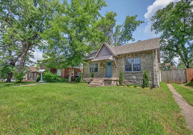 Photo 3 of Single family home for sale at 925 W Eastland Ave, Nashville, TN 37206 | MLS# 3288147 | Listing updated on 2026-09-14