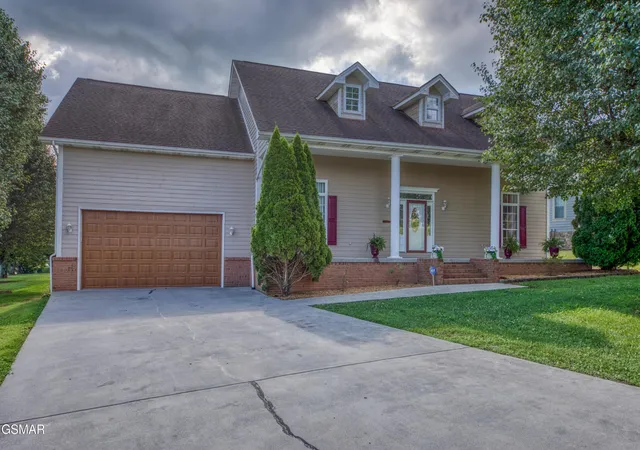 Photo 1 of Single family home for sale at 1833 Edward Dr, Sevierville, TN 37876 | MLS# 3545634 | Listing updated on 2026-09-24