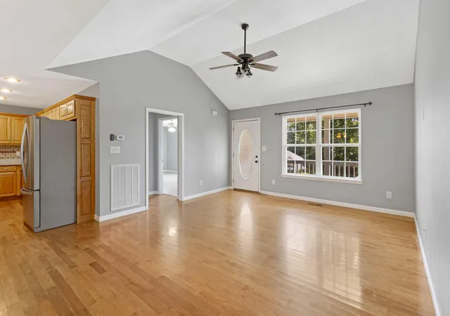 Photo 3 of Single family home for sale at 295 Farmway Dr Se, Cleveland, TN 37323 | MLS# 3272391 | Listing updated on 2026-09-23