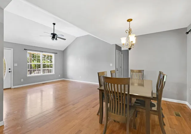 Photo 3 of Single family home for sale at 295 Farmway Dr SE, Cleveland, TN 37323 | MLS# 3272391 | Listing updated on 2026-09-23
