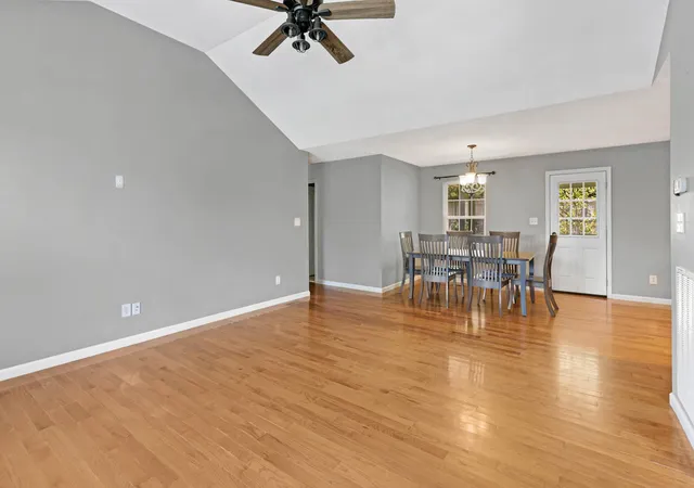 Photo 4 of Single family home for sale at 295 Farmway Dr SE, Cleveland, TN 37323 | MLS# 3272391 | Listing updated on 2026-09-23