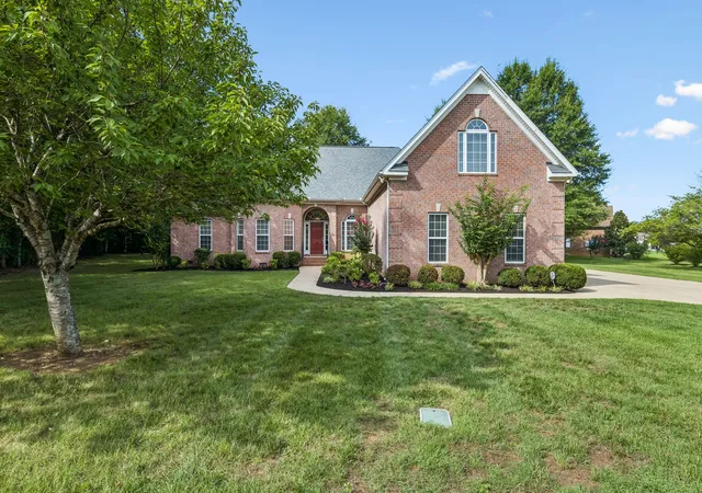 Photo 1 of Sale Pending at 2204 Higgins Ln, Murfreesboro, TN 37130 | MLS# 3278155 | Listing updated on 2026-09-13