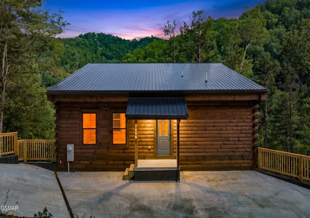 Photo 3 of Sale Pending at 2656 Sunset Rd, Sevierville, TN 37862 | MLS# 3591714 | Listing updated on 2026-09-14