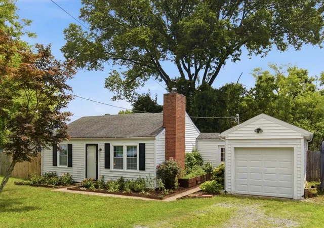 Photo 1 of Single family home for sale at 2708 Hartford Dr, Nashville, TN 37210 | MLS# 3279241 | Listing updated on 2026-09-13