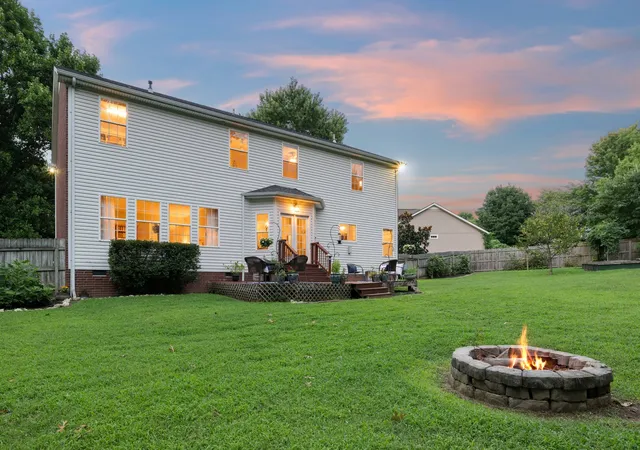 Photo 3 of Sale Pending at 3107 Thornberry Cir, Spring Hill, TN 37174 | MLS# 3301720 | Listing updated on 2026-09-14