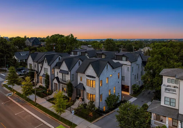 Photo 2 of Single family home for sale at 2086 12th Avenue S, Nashville, TN 37204 | MLS# 3278634 | Listing updated on 2026-09-15