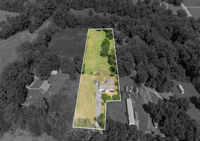 Photo 2 of Sale Pending at 118 Cages Fry Rd, Lebanon, TN 37087 | MLS# 3279280 | Listing updated on 2026-09-14