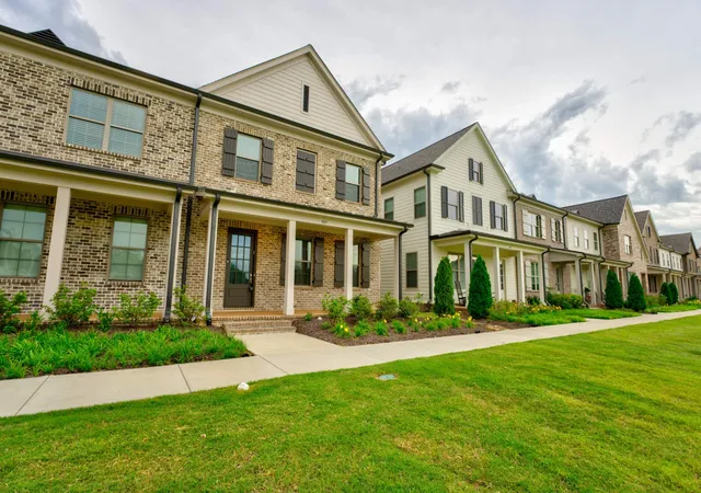 Photo 1 of Townhouse for sale at 909 Ufton Aly, Collierville, TN 38017 | MLS# 3545253 | Listing updated on 2026-09-22