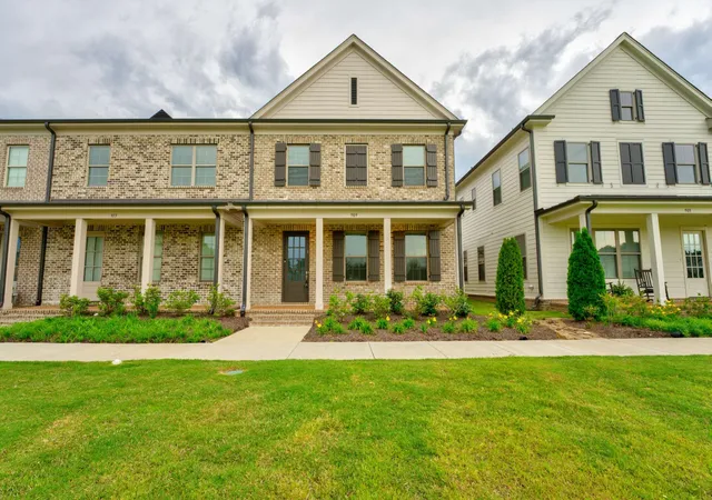 Photo 3 of Townhouse for sale at 909 Ufton Aly, Collierville, TN 38017 | MLS# 3545253 | Listing updated on 2026-09-22